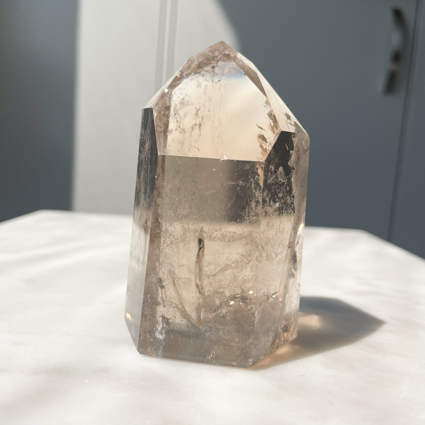 Naturlig citrin kristallspets, kristalltorn. Självförtroende, pepp och boost. Solar plexus chakra