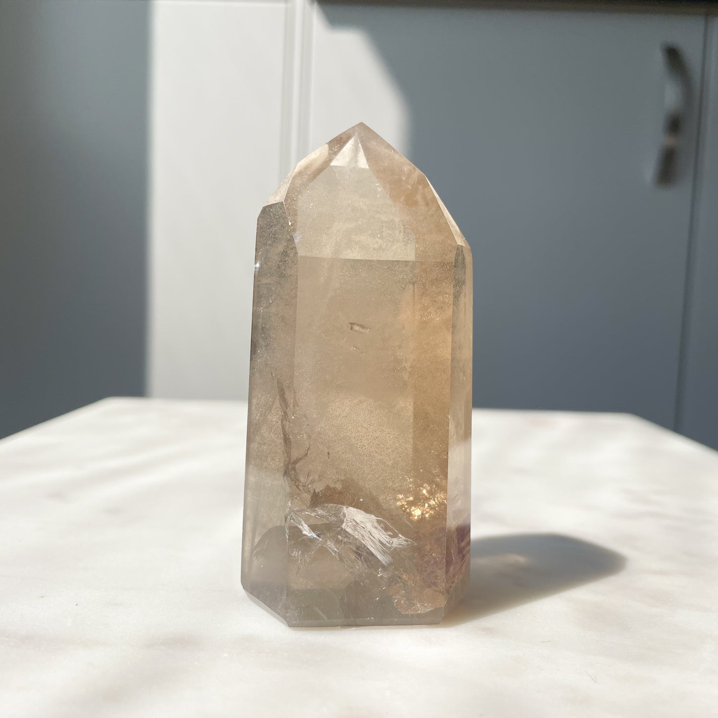 Naturlig citrin kristallspets, kristalltorn. Självförtroende, pepp och boost. Solar plexus chakra